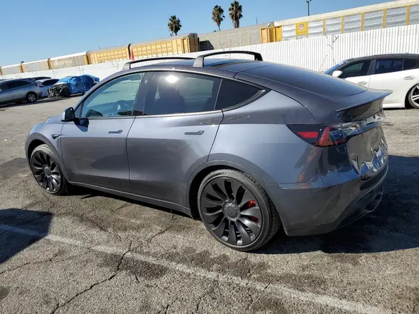 7SAYGDEF6NF337304 2022 TESLA MODEL Y - Image 2