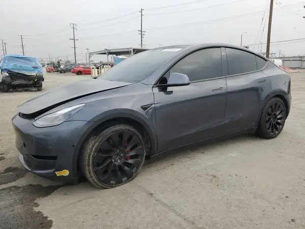 7SAYGDEF6NF339957 2022 TESLA MODEL Y - Image 1