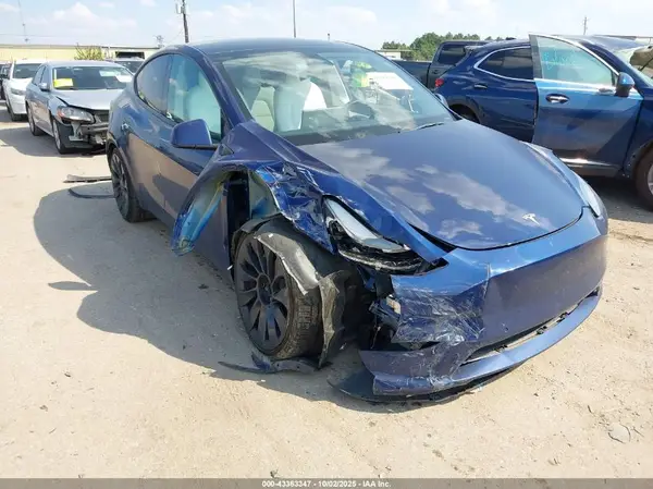 7SAYGDEF6NF340543 2022 TESLA MODEL Y - Image 1