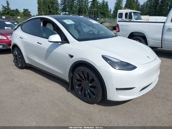 7SAYGDEF6NF340932 2022 TESLA MODEL Y - Image 1
