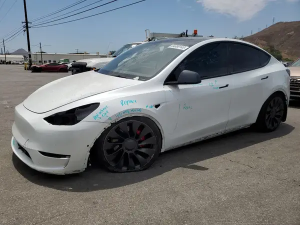 7SAYGDEF6NF343376 2022 TESLA MODEL Y - Image 1