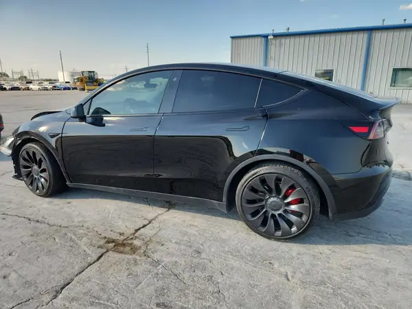 7SAYGDEF6NF344365 2022 TESLA MODEL Y - Image 2