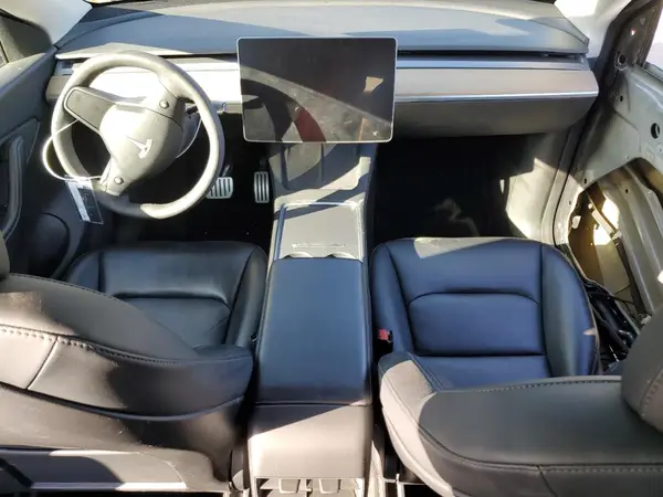 7SAYGDEF6NF349257 2022 TESLA MODEL Y - Image 8