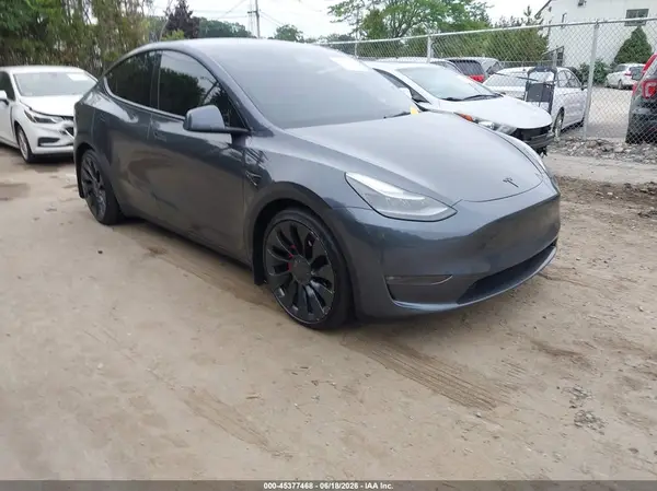 7SAYGDEF6NF372523 2022 TESLA MODEL Y - Image 1