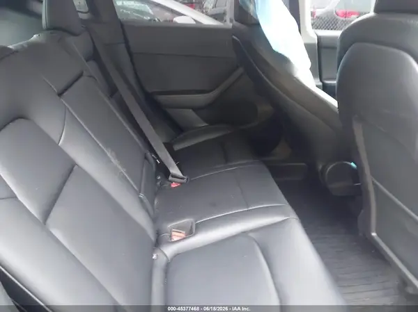 7SAYGDEF6NF372523 2022 TESLA MODEL Y - Image 8