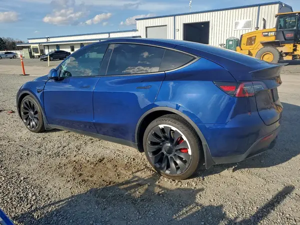 7SAYGDEF6NF376507 2022 TESLA MODEL Y - Image 2