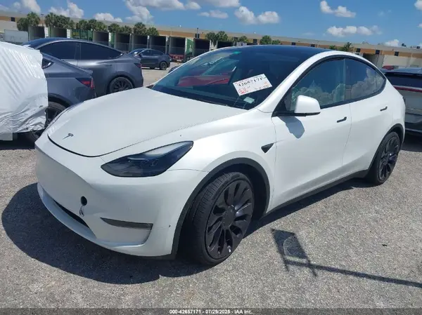 7SAYGDEF6NF377088 2022 TESLA MODEL Y - Image 2