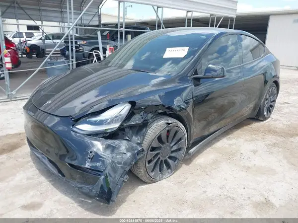 7SAYGDEF6NF387698 2022 TESLA MODEL Y - Image 2