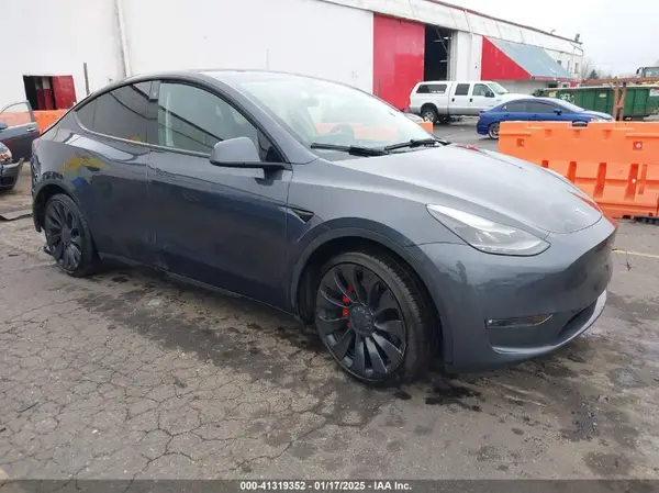 7SAYGDEF6NF397504 2022 TESLA MODEL Y - Image 1