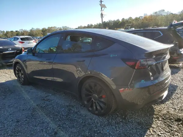 7SAYGDEF6NF416746 2022 TESLA MODEL Y - Image 2