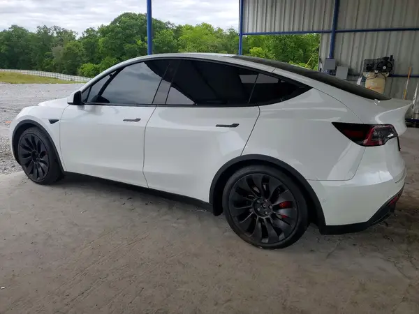 7SAYGDEF6NF441968 2022 TESLA MODEL Y - Image 2