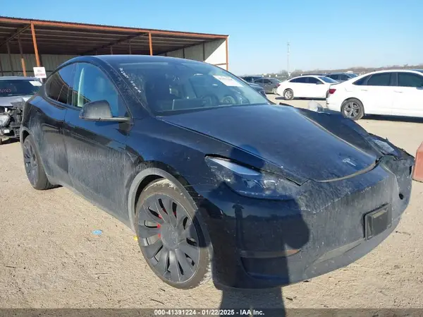 7SAYGDEF6NF443297 2022 TESLA MODEL Y - Image 1