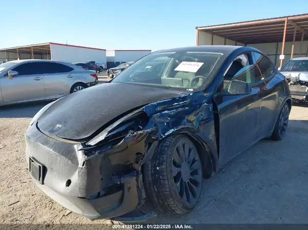 7SAYGDEF6NF443297 2022 TESLA MODEL Y - Image 2