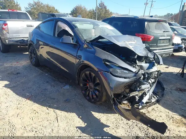 7SAYGDEF6NF443784 2022 TESLA MODEL Y - Image 1