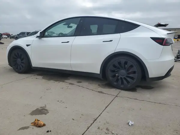 7SAYGDEF6NF453165 2022 TESLA MODEL Y - Image 2