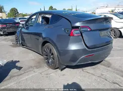 7SAYGDEF6NF454526 2022 TESLA MODEL Y
