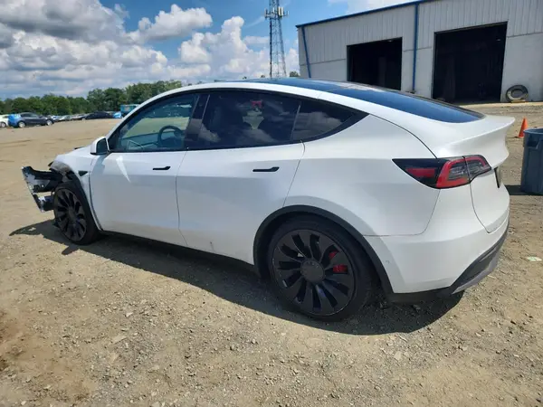 7SAYGDEF6NF455787 2022 TESLA MODEL Y - Image 2