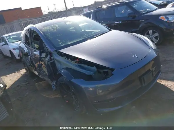 7SAYGDEF6NF464859 2022 TESLA MODEL Y - Image 1