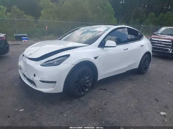 7SAYGDEF6NF467907 2022 TESLA MODEL Y - Image 2