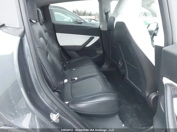 7SAYGDEF6NF468085 2022 TESLA MODEL Y - Image 8
