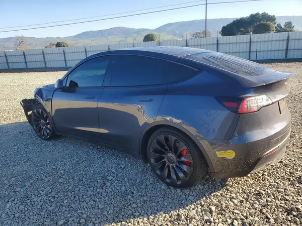 7SAYGDEF6NF491320 2022 TESLA MODEL Y - Image 2