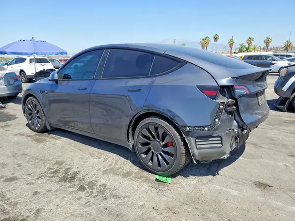 7SAYGDEF6NF491365 2022 TESLA MODEL Y - Image 2