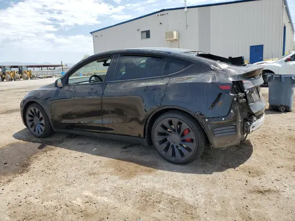 7SAYGDEF6NF491866 2022 TESLA MODEL Y - Image 2