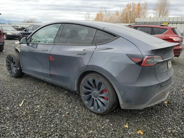 7SAYGDEF6NF492208 2022 TESLA MODEL Y - Image 2