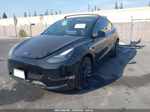 7SAYGDEF6NF492659 2022 TESLA MODEL Y - Image 2