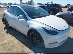 7SAYGDEF6NF495321 2022 TESLA MODEL Y
