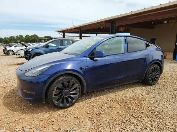 7SAYGDEF6NF523716 2022 TESLA MODEL Y - Image 1