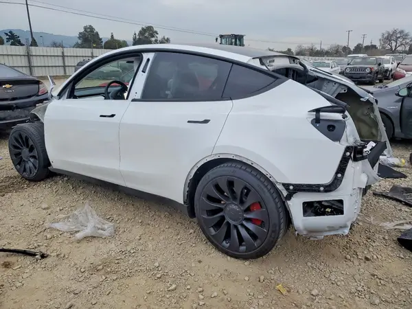 7SAYGDEF6NF531251 2022 TESLA MODEL Y - Image 2
