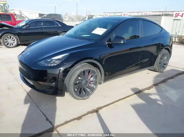 7SAYGDEF6NF532027 2022 TESLA MODEL Y - Image 2