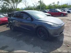 7SAYGDEF6NF533520 2022 TESLA MODEL Y
