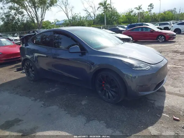 7SAYGDEF6NF533520 2022 TESLA MODEL Y - Image 1