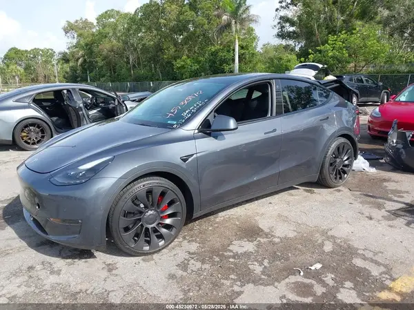 7SAYGDEF6NF533520 2022 TESLA MODEL Y - Image 2