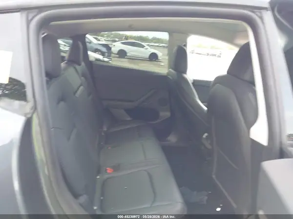 7SAYGDEF6NF533520 2022 TESLA MODEL Y - Image 8