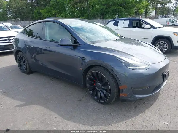 7SAYGDEF6NF533677 2022 TESLA MODEL Y - Image 1
