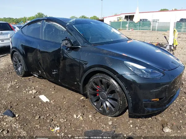 7SAYGDEF6NF533906 2022 TESLA MODEL Y - Image 1