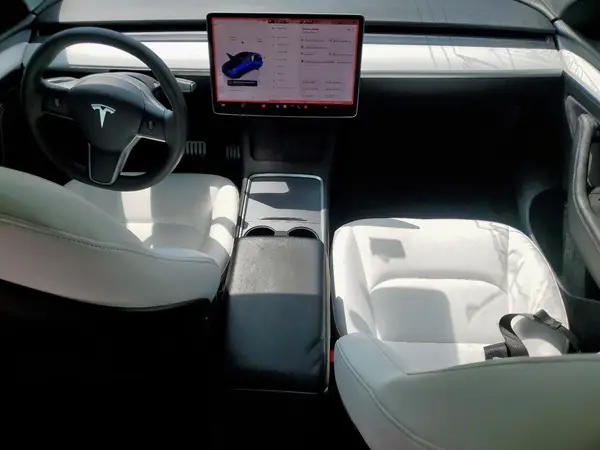 7SAYGDEF6NF536532 2022 TESLA MODEL Y - Image 8