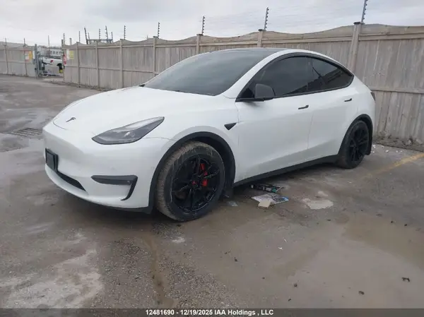7SAYGDEF6NF538054 2022 TESLA MODEL Y - Image 2
