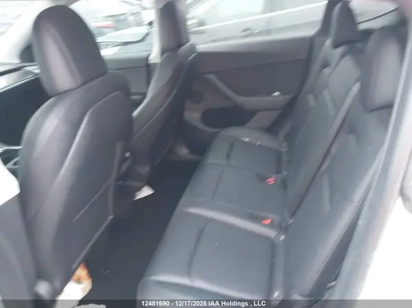 7SAYGDEF6NF538054 2022 TESLA MODEL Y - Image 8