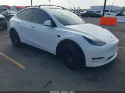 7SAYGDEF6NF538958 2022 TESLA MODEL Y