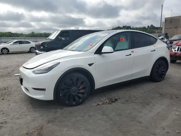7SAYGDEF6NF544193 2022 TESLA MODEL Y - Image 1