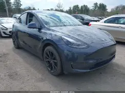 7SAYGDEF6NF558028 2022 TESLA MODEL Y