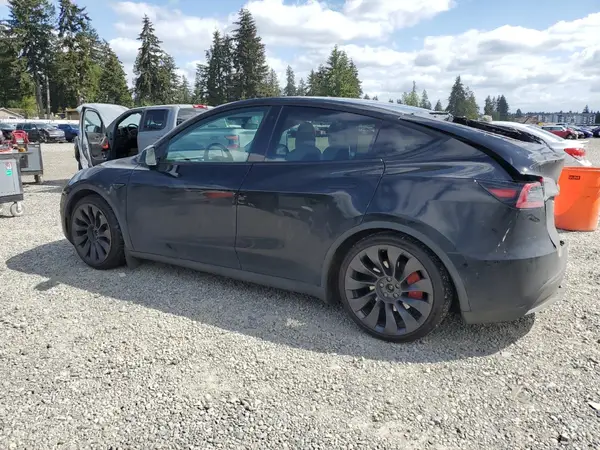 7SAYGDEF6PF584583 2023 TESLA MODEL Y - Image 2