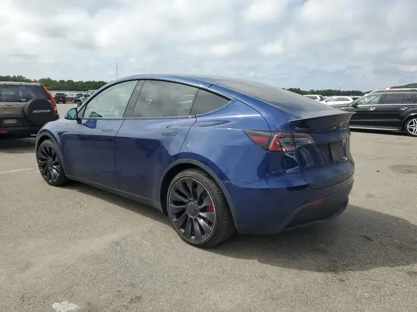 7SAYGDEF6PF584681 2023 TESLA MODEL Y - Image 2