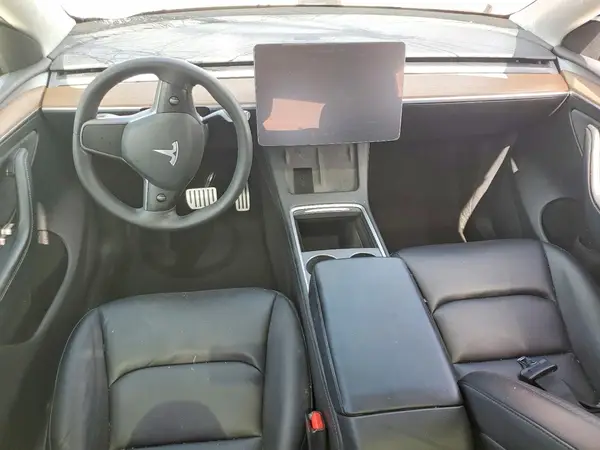 7SAYGDEF6PF585930 2023 TESLA MODEL Y - Image 8