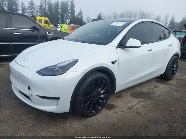 7SAYGDEF6PF603052 2023 TESLA MODEL Y - Image 2