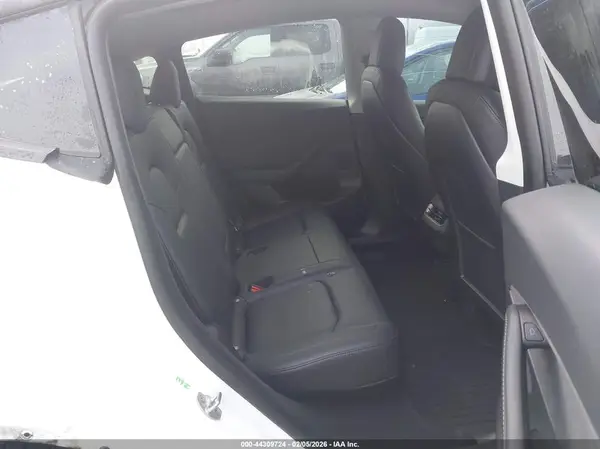 7SAYGDEF6PF603052 2023 TESLA MODEL Y - Image 8